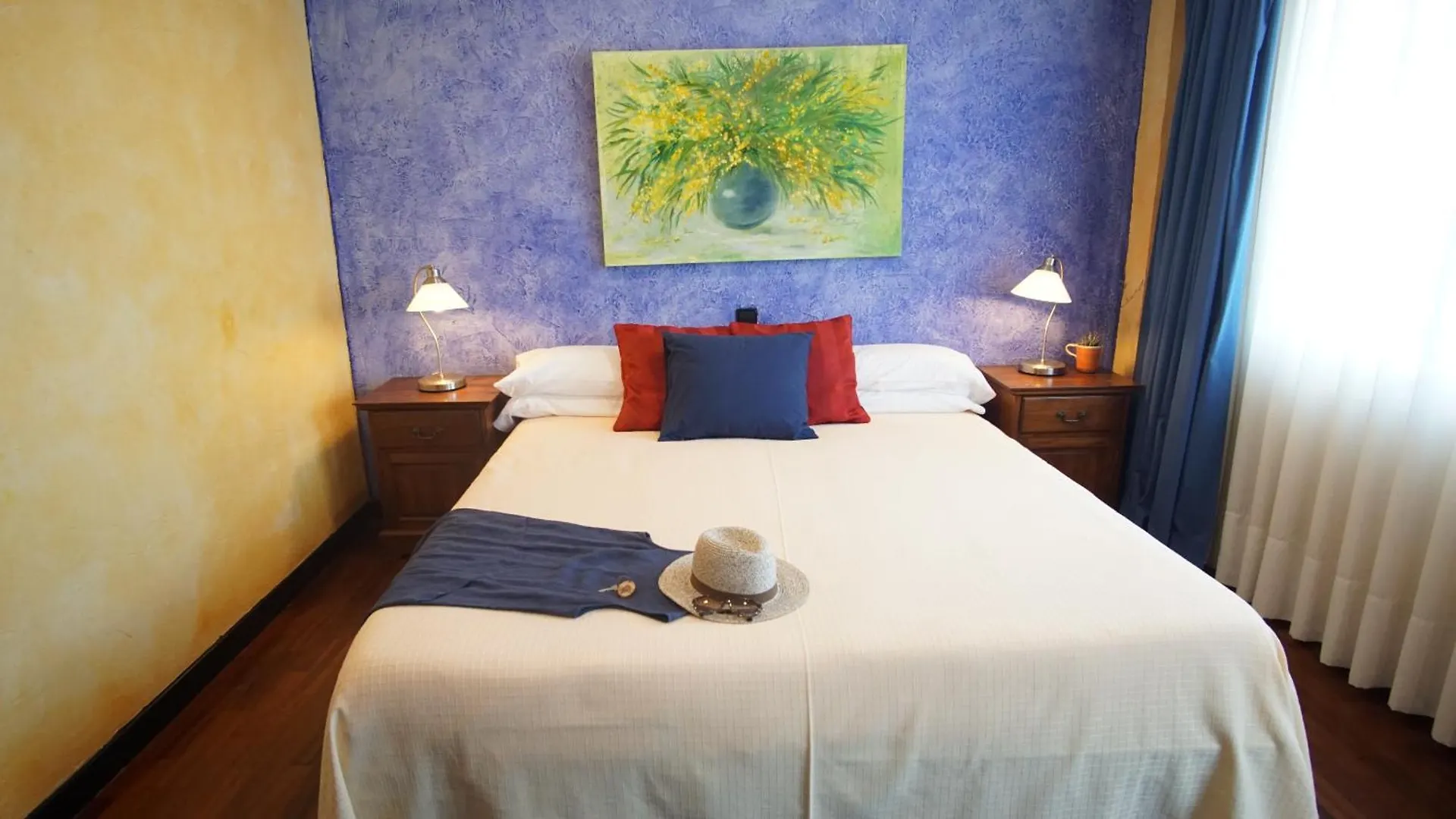 Hotel Tikar Гарруча